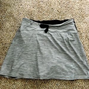 Long Haul skirt with built in shorts for running